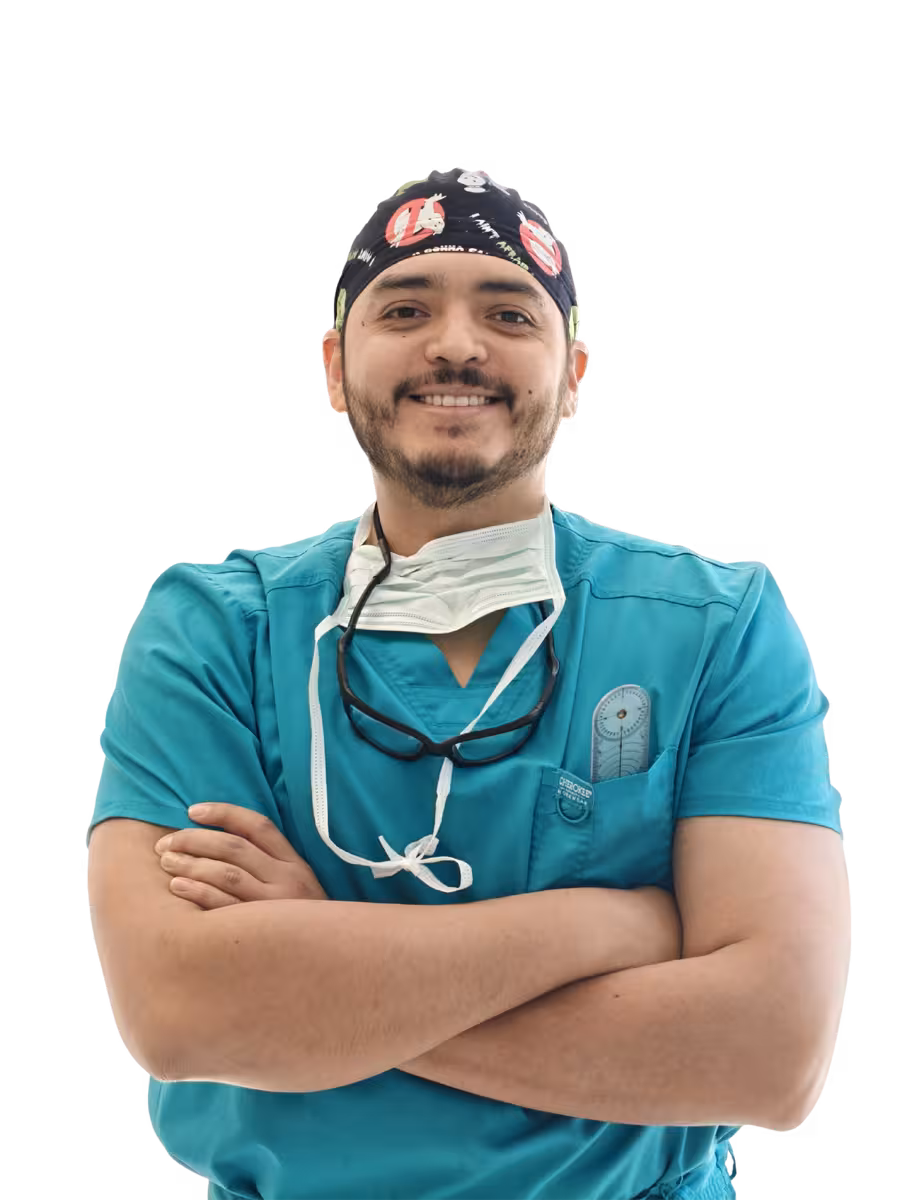 Dr. Miguel Ángel Mendoza Navarrete - Traumatólogo y Ortopedista especializado en lesiones y fracturas.